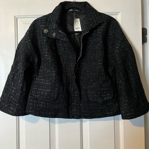 (A) Express crop jacket - Picture 1 of 3